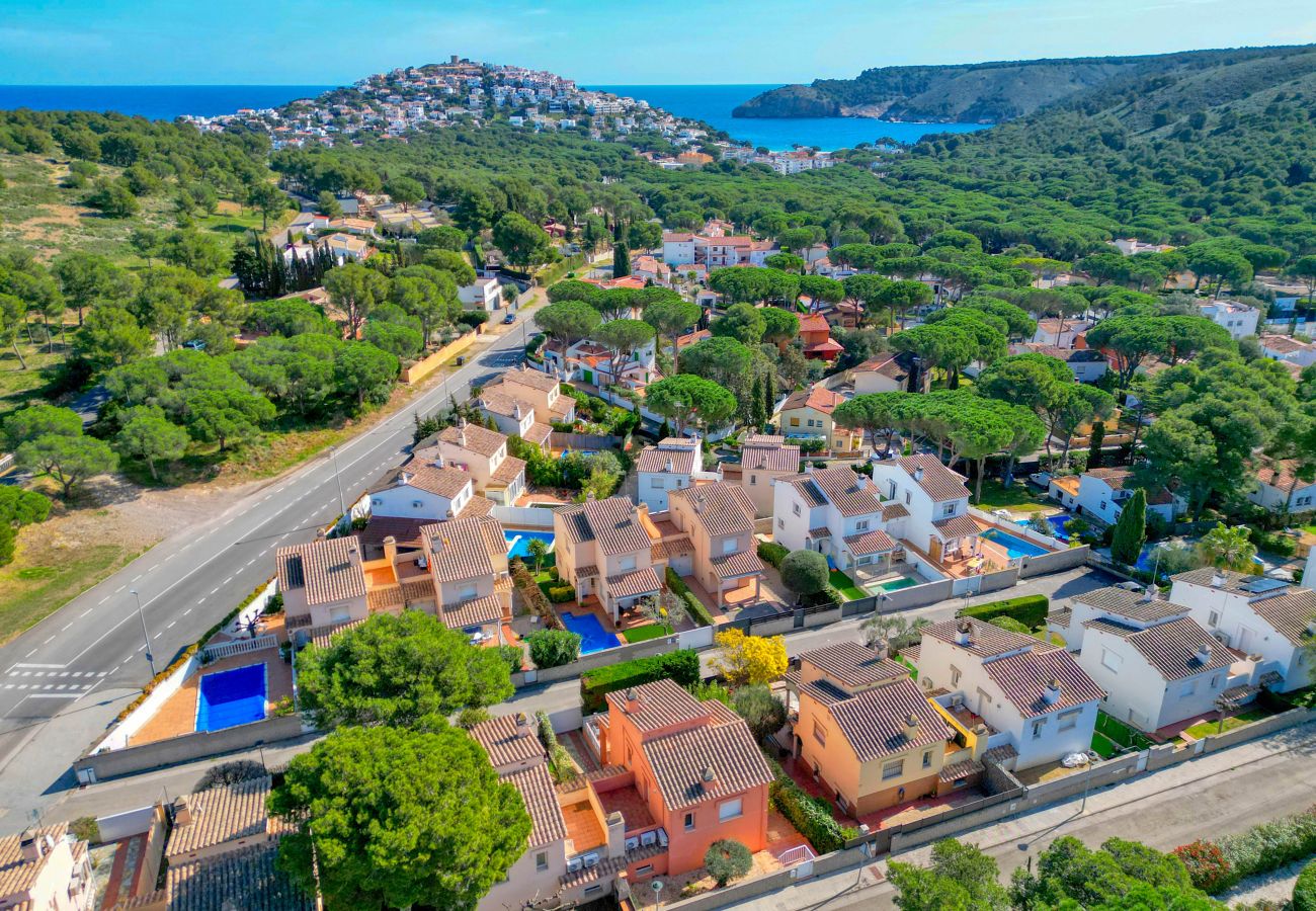 Casa en L'Escala - SERRA CAVALLERA