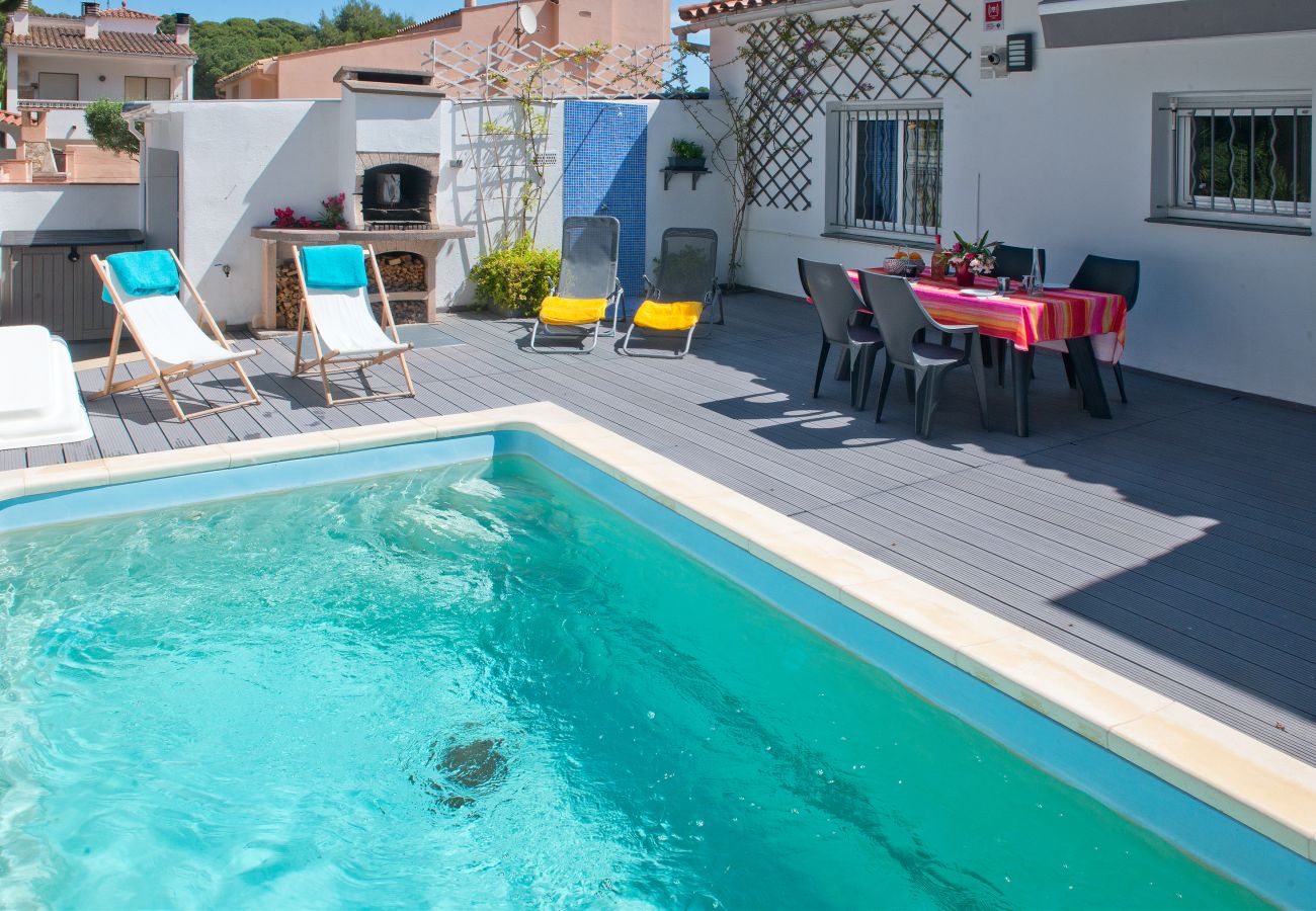 Casa en L'Escala - JUANA