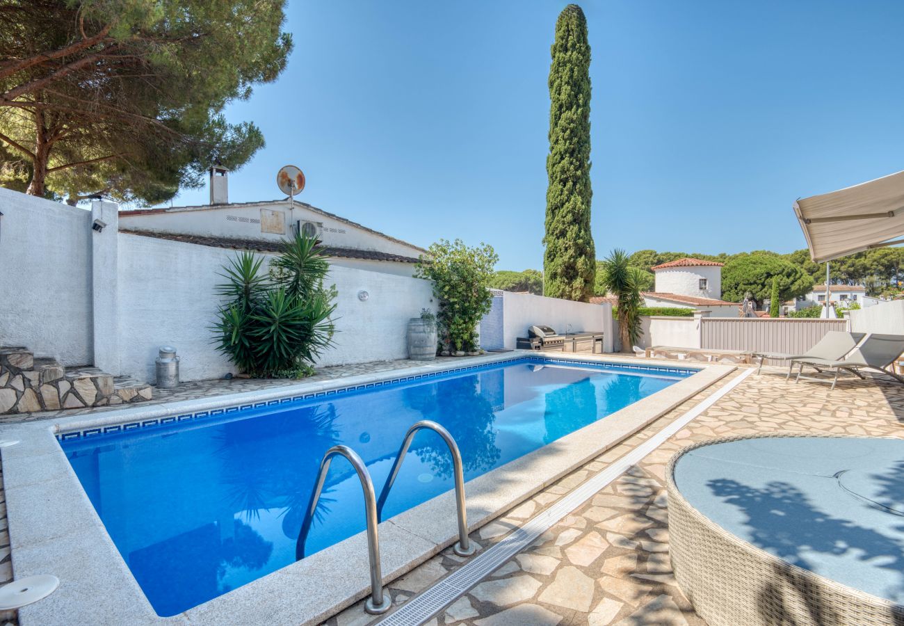 Casa en L'Escala - BLAMAR