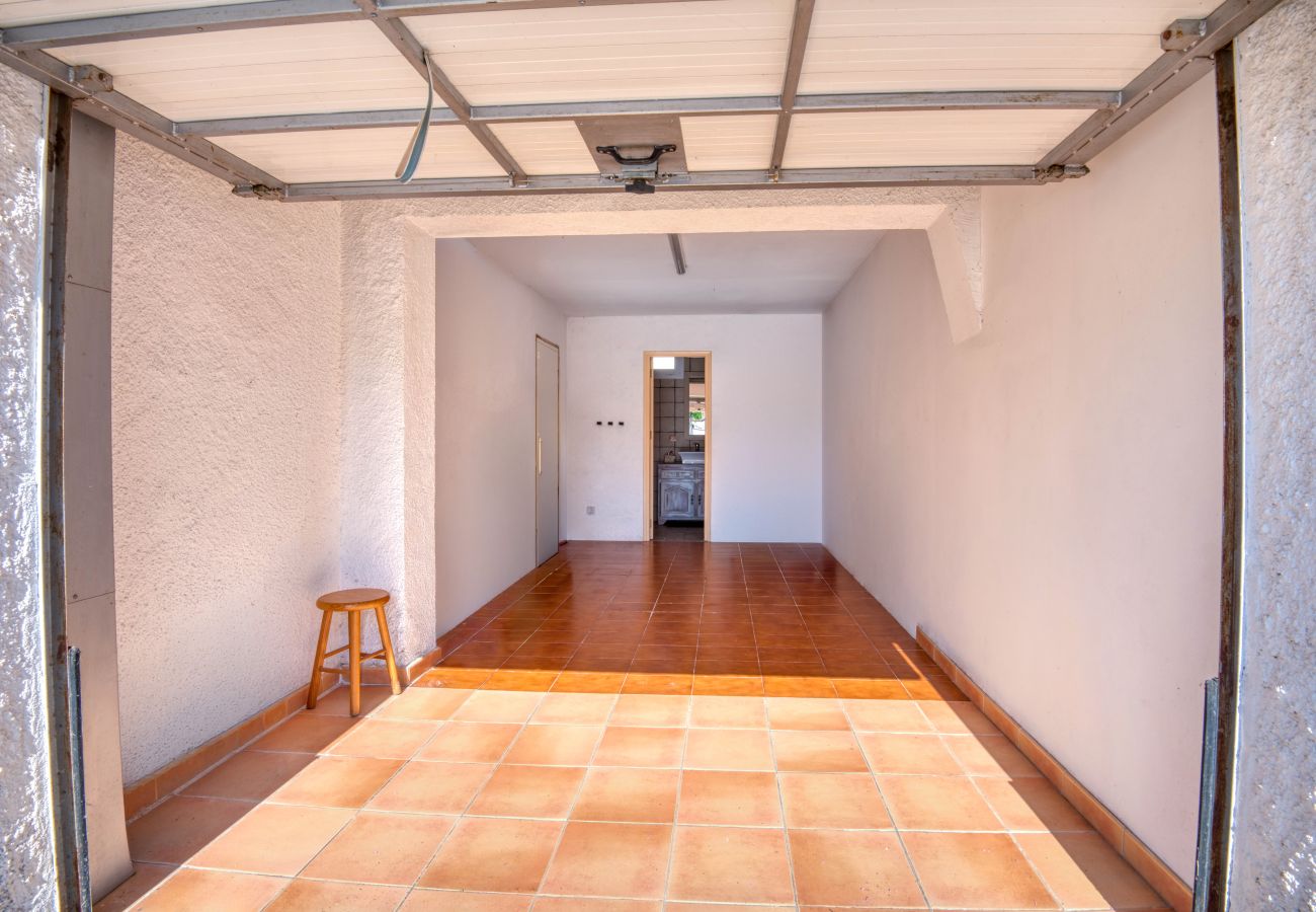 Casa adossada en L´Escala - TERANYINA