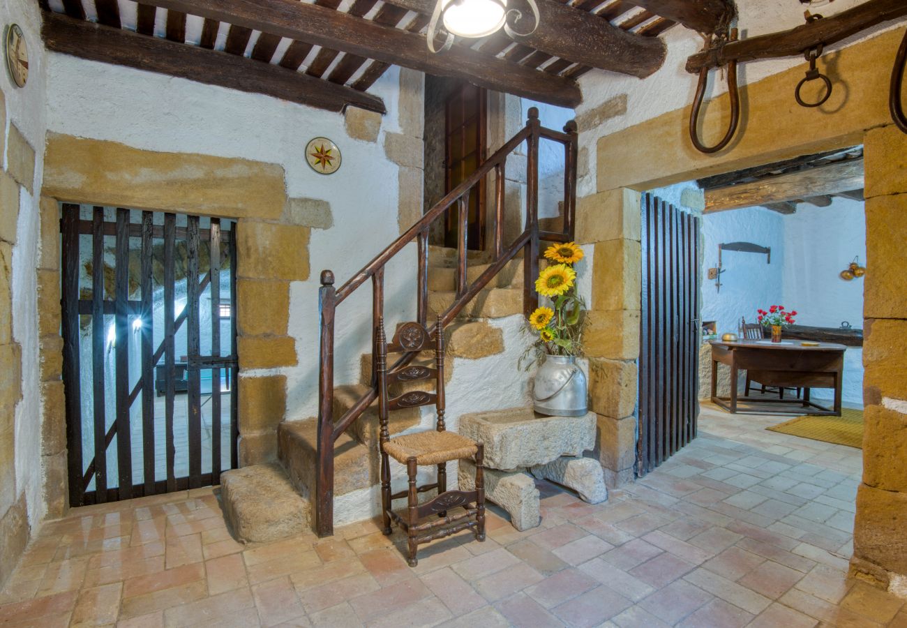 Casa en Peratallada - CANAPOST