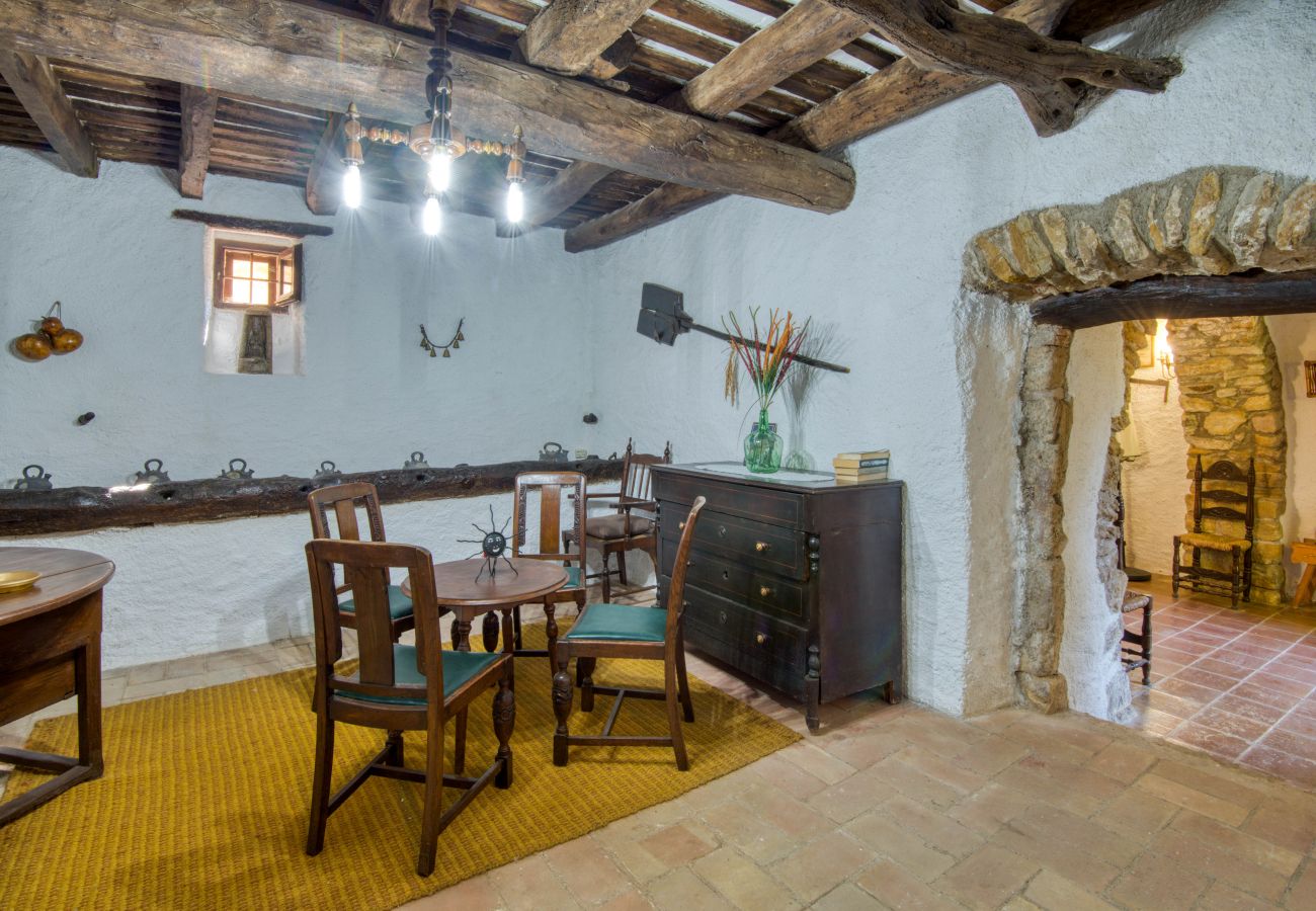 Casa en Peratallada - CANAPOST