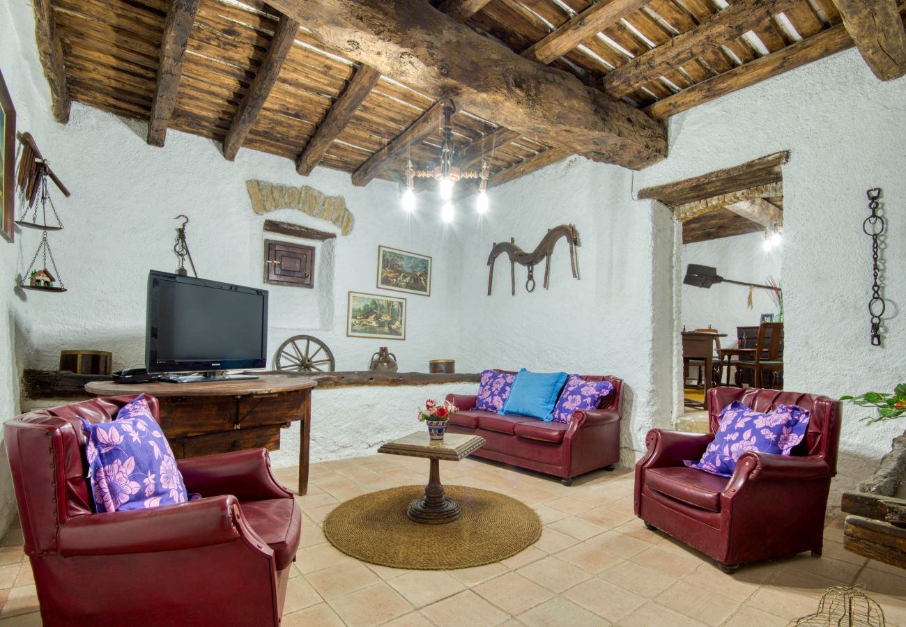 Casa en Peratallada - CANAPOST