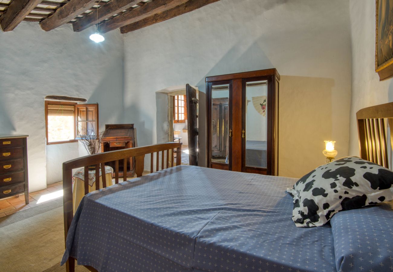 Casa en Peratallada - CANAPOST