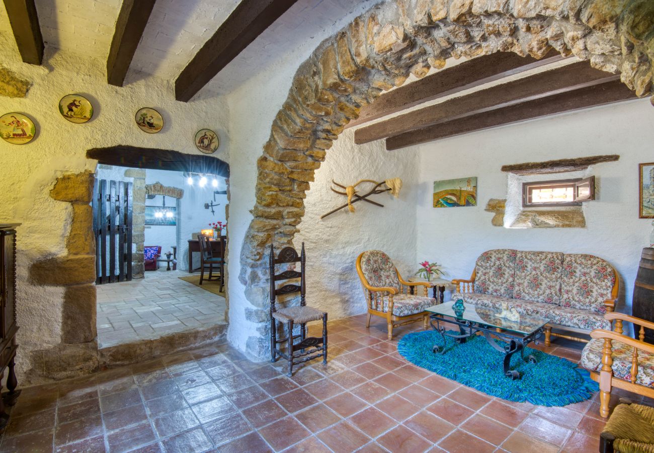 Casa en Peratallada - CANAPOST