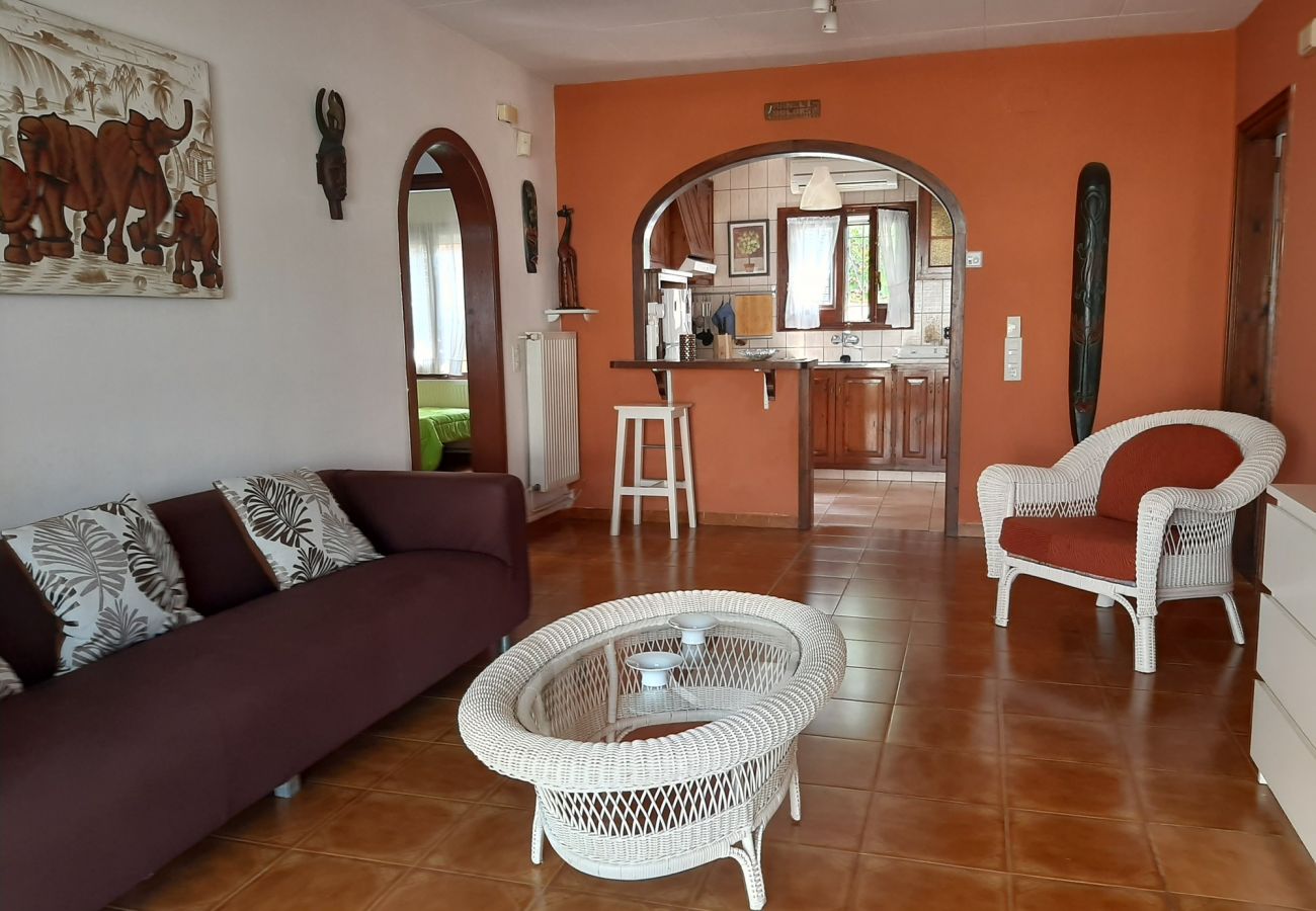 Casa en Escala - LLANÇA