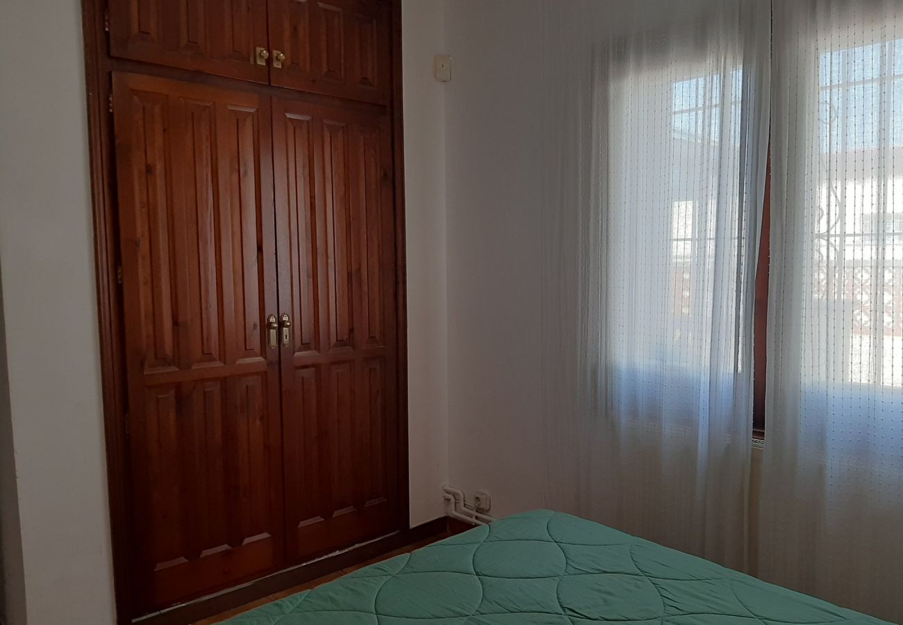 Casa en Escala - LLANÇA