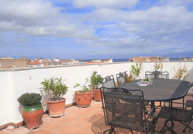 Apartament en Escala - PORT