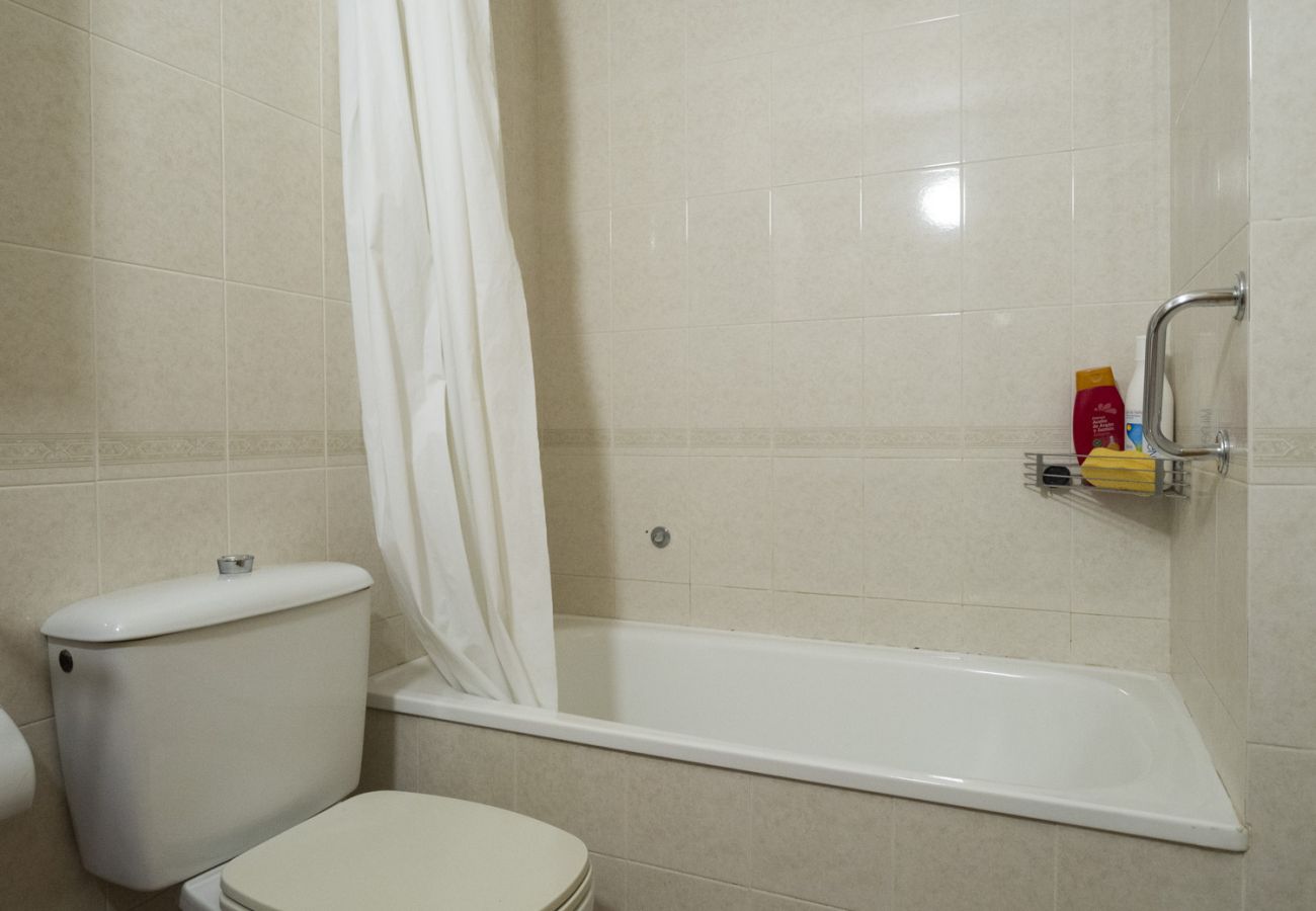 Apartament en Escala - AVINGUDA RIELLS