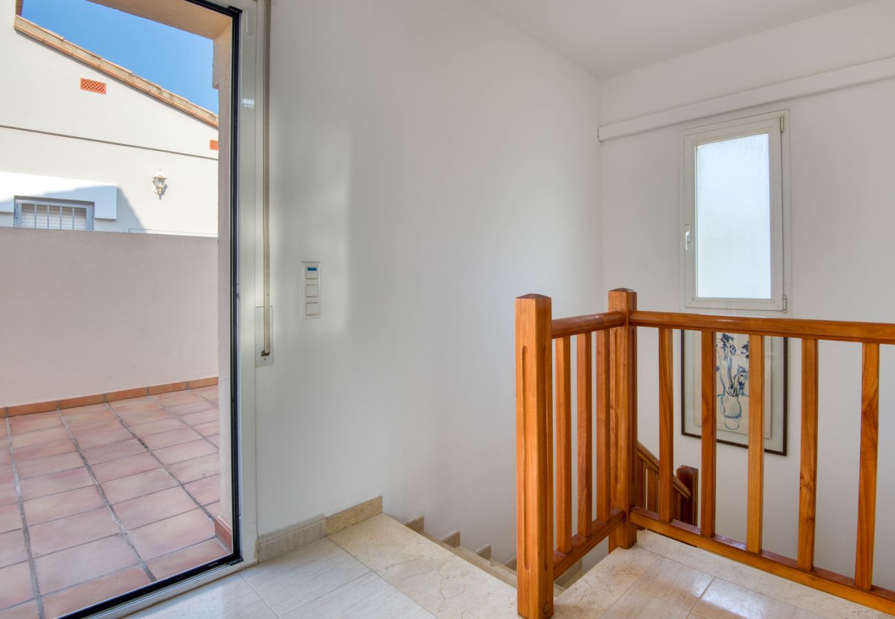 Ferienhaus in L'Escala - MONTGO