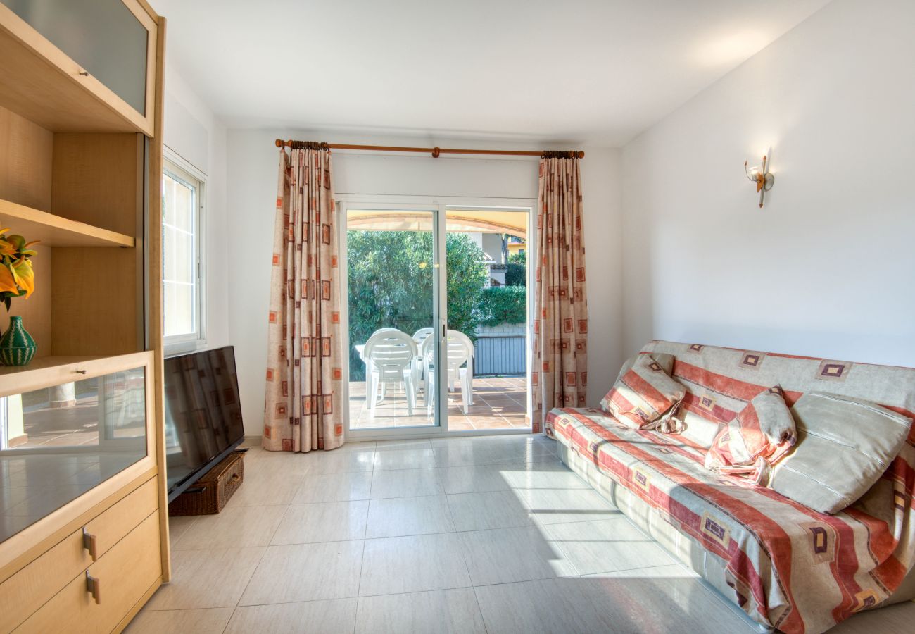 Ferienhaus in L'Escala - MONTGO