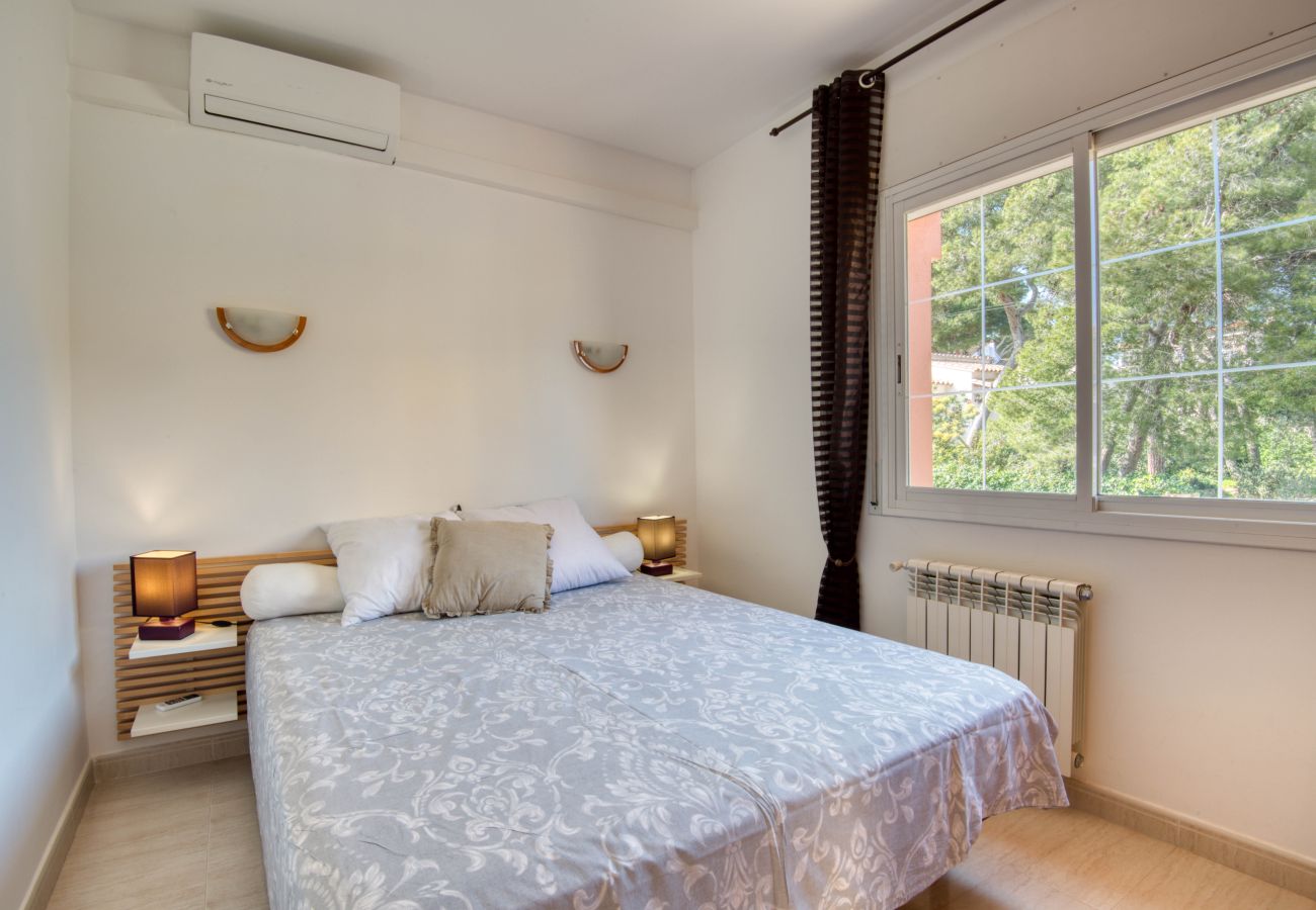 Ferienhaus in L'Escala - SERRA CAVALLERA