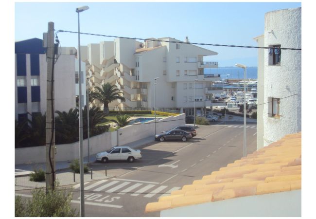 Ferienwohnung in Escala - AMARRES