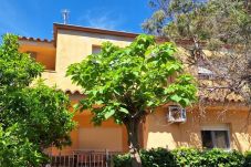 Ferienhaus in L'Escala - MESTRAL