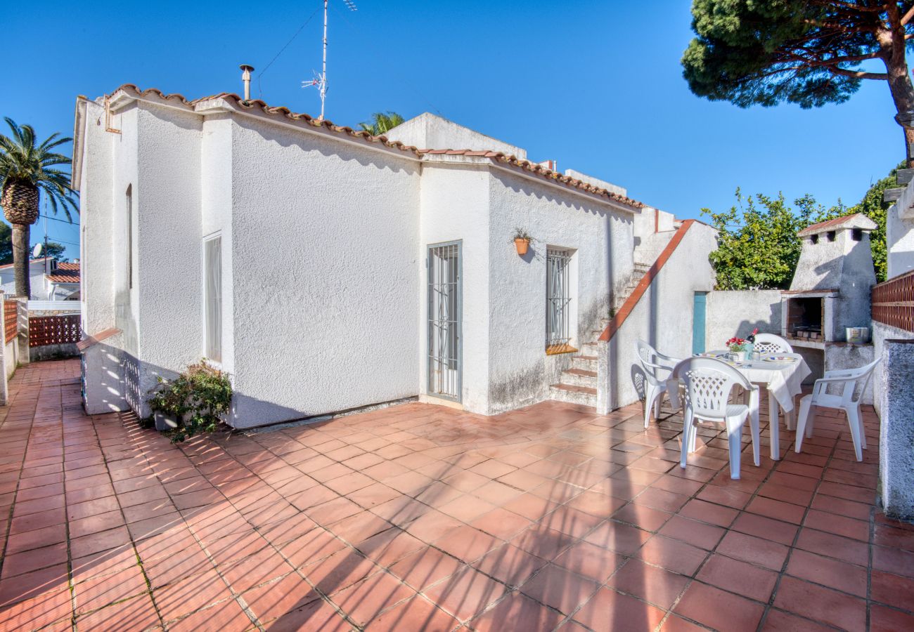 Ferienhaus in L'Escala - MIRAVETTE