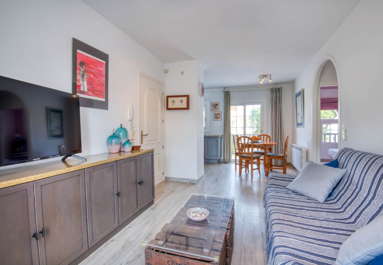 Apartment in L'Escala - REMEI
