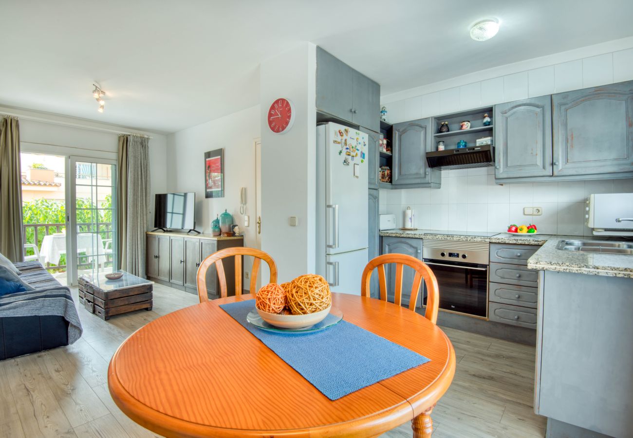 Apartment in L'Escala - REMEI