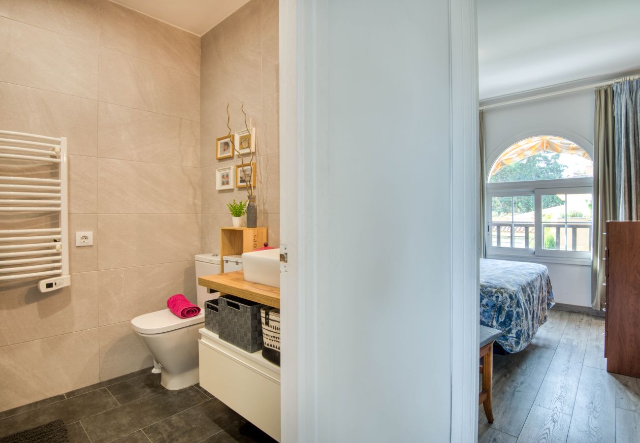 Apartment in L'Escala - REMEI