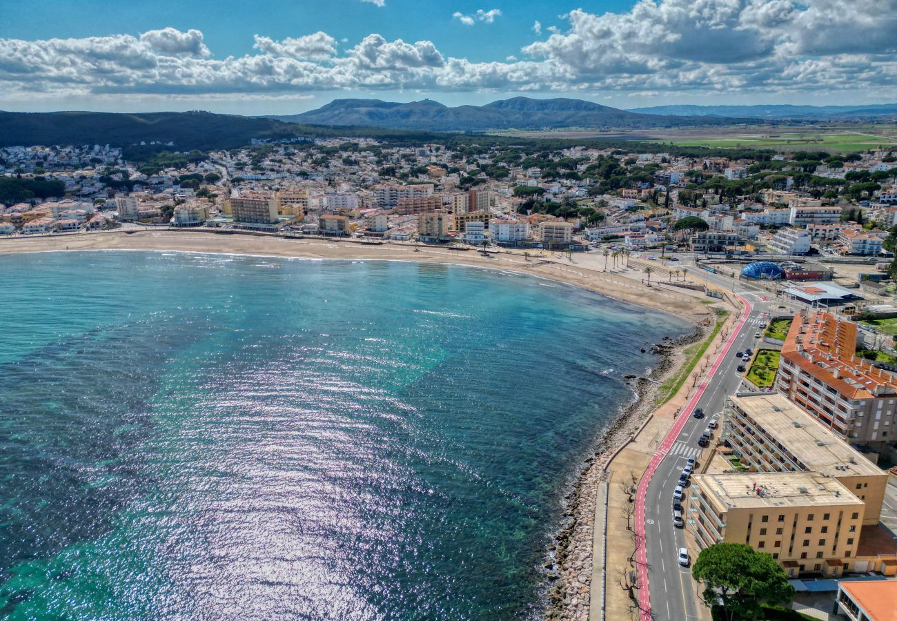Apartment in L'Escala - SARA