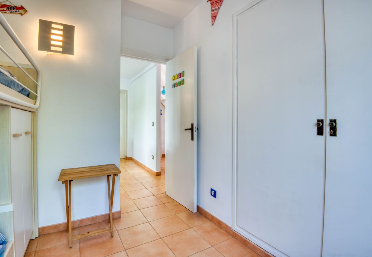 Terraced House in L'Escala - TERANYINA