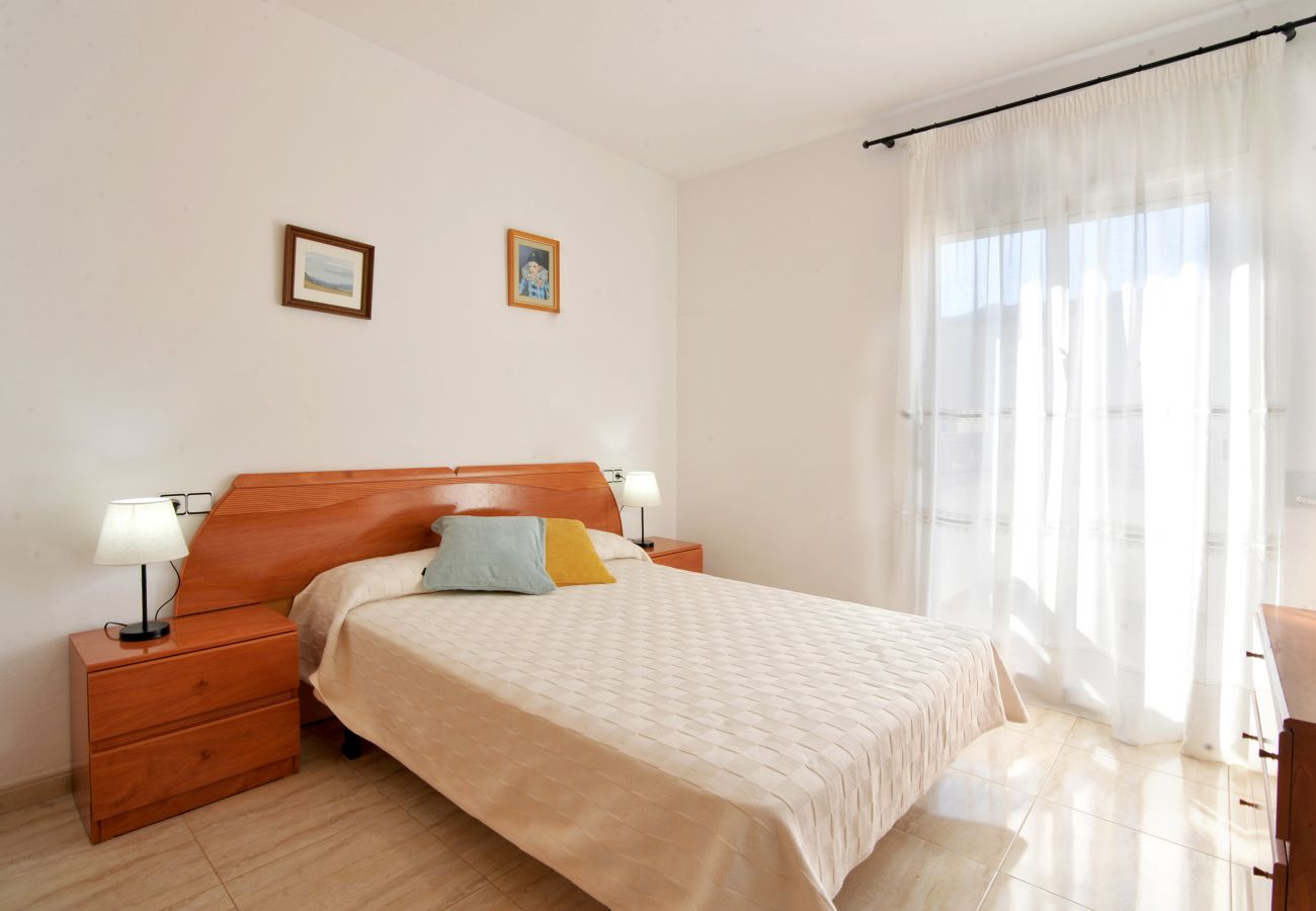 Double bed in double room