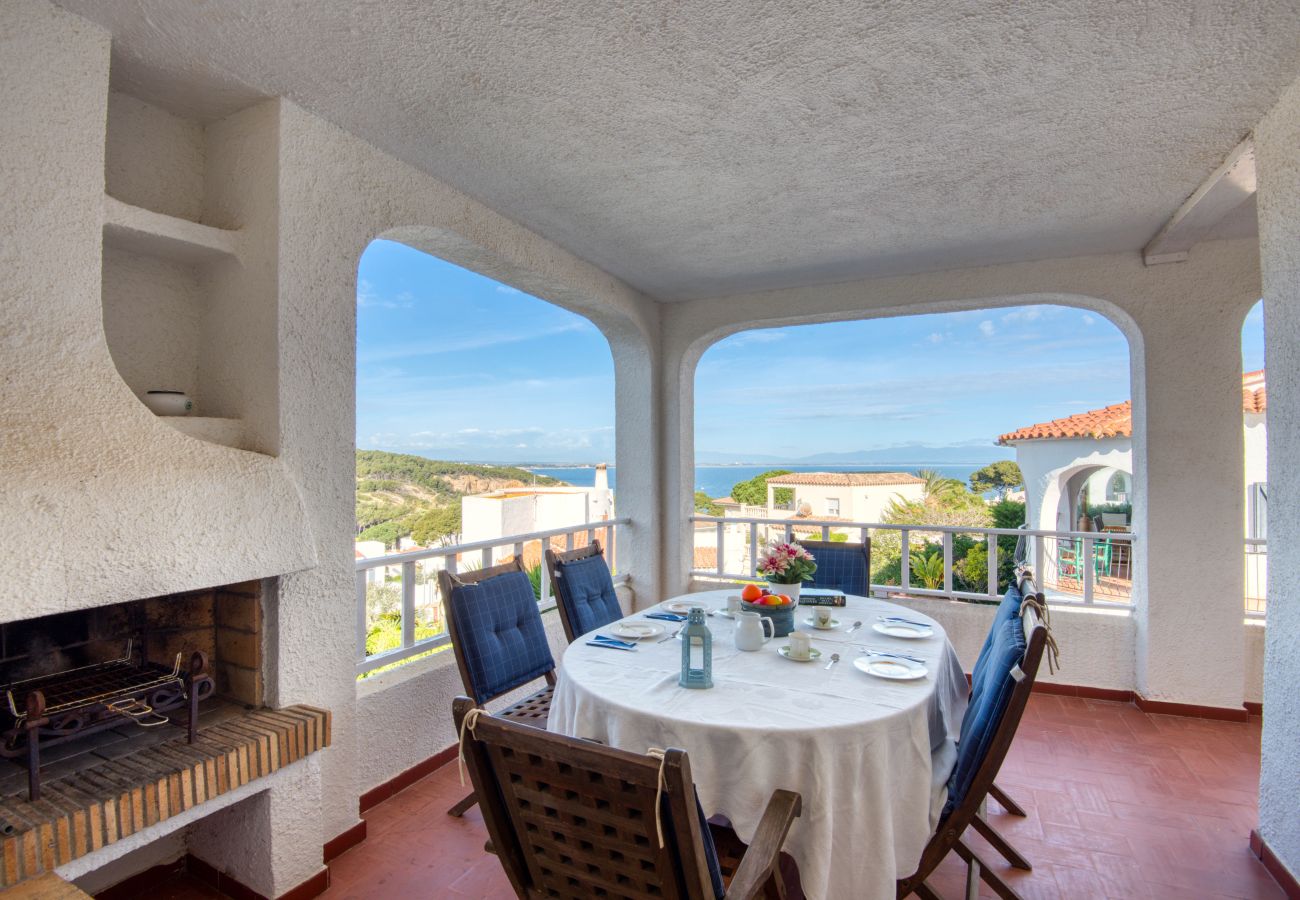 House in L'Escala - PALATINA