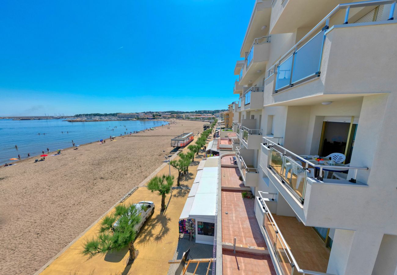 Apartment in L'Escala - RIELLS