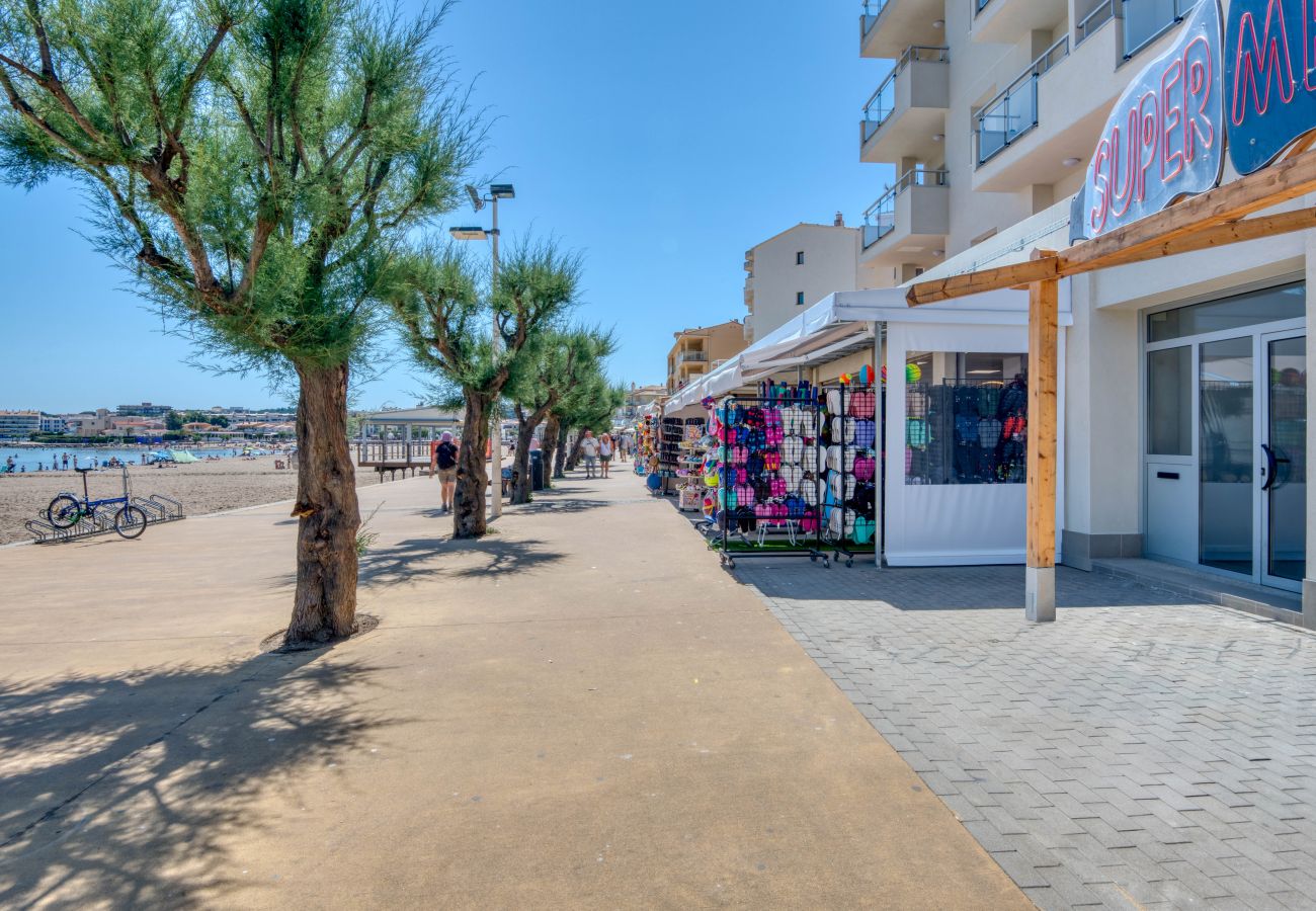 Apartment in L'Escala - RIELLS