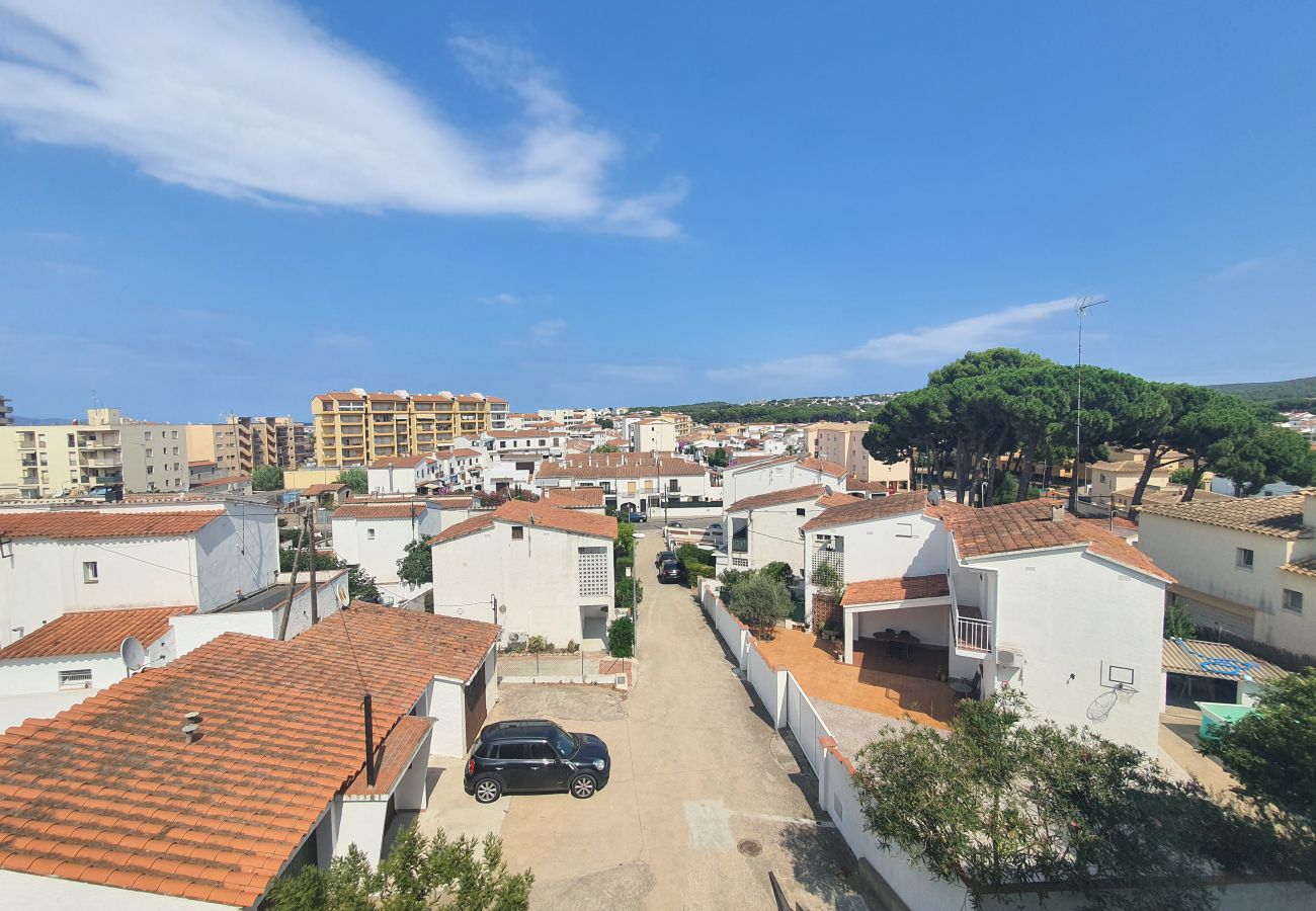 Apartment in Escala - ROSES
