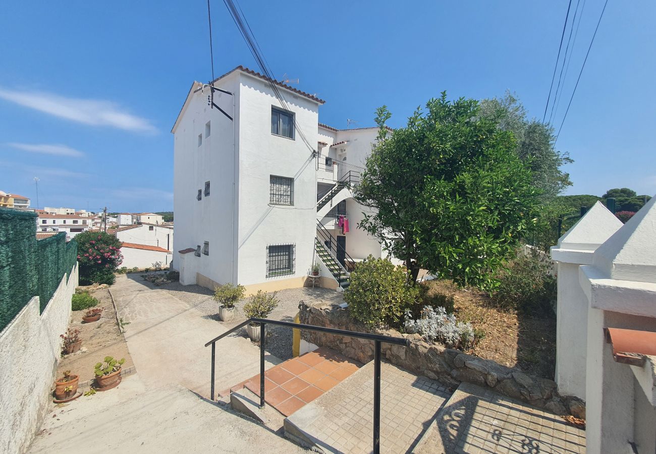 Apartment in Escala - ROSES