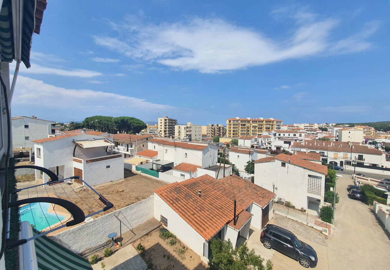 Apartment in Escala - ROSES