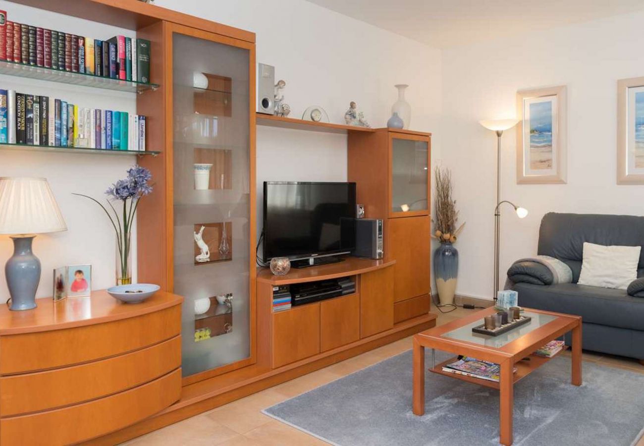 House in Escala - SUD