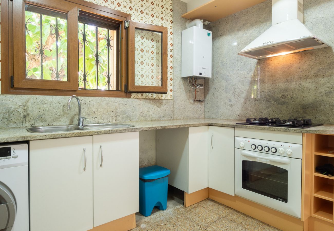 Townhouse in Escala - MANOL