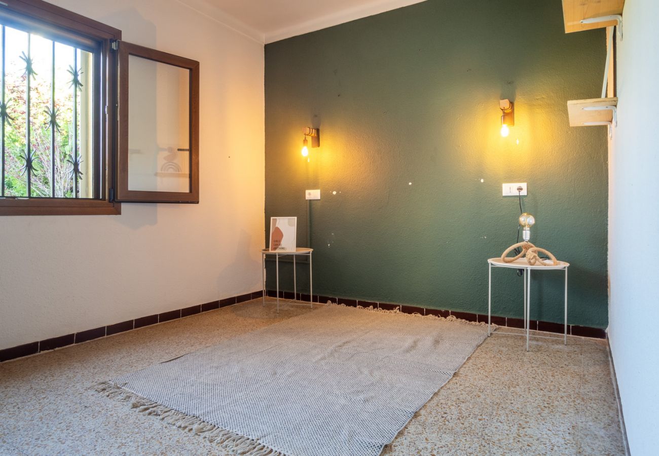 Townhouse in Escala - MANOL