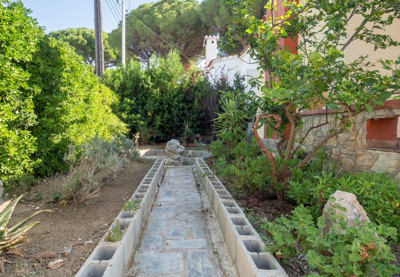 Townhouse in Escala - MANOL