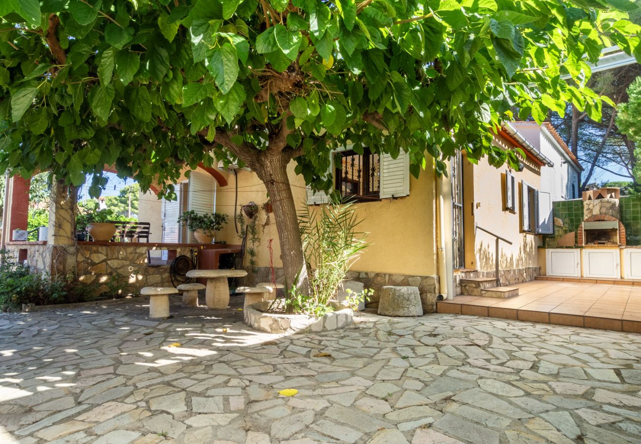 Townhouse in Escala - MANOL