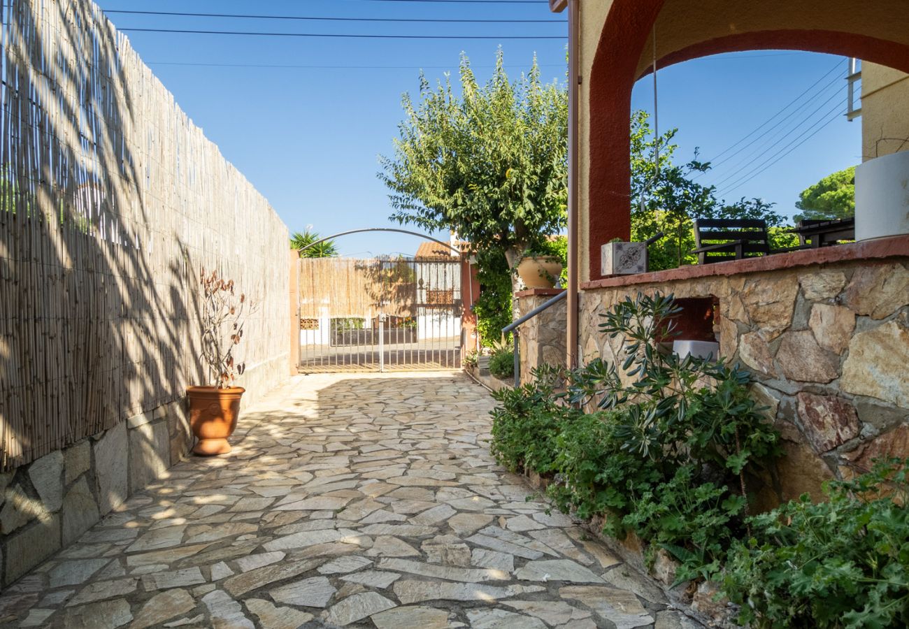 Townhouse in Escala - MANOL