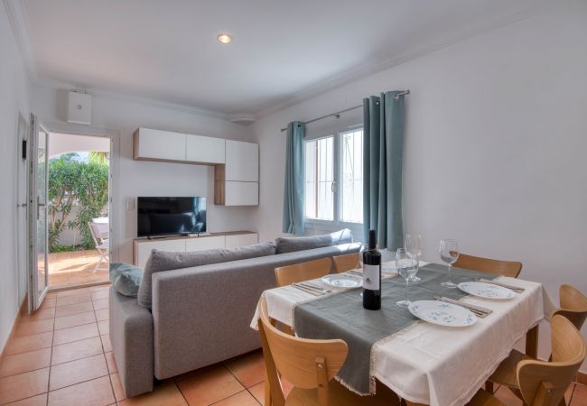 Maison à L'Escala - LES HUPPES Maison à L'Escala - LES HUPPES