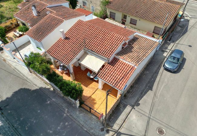 Maison à L'Escala - LES HUPPES Maison à L'Escala - LES HUPPES