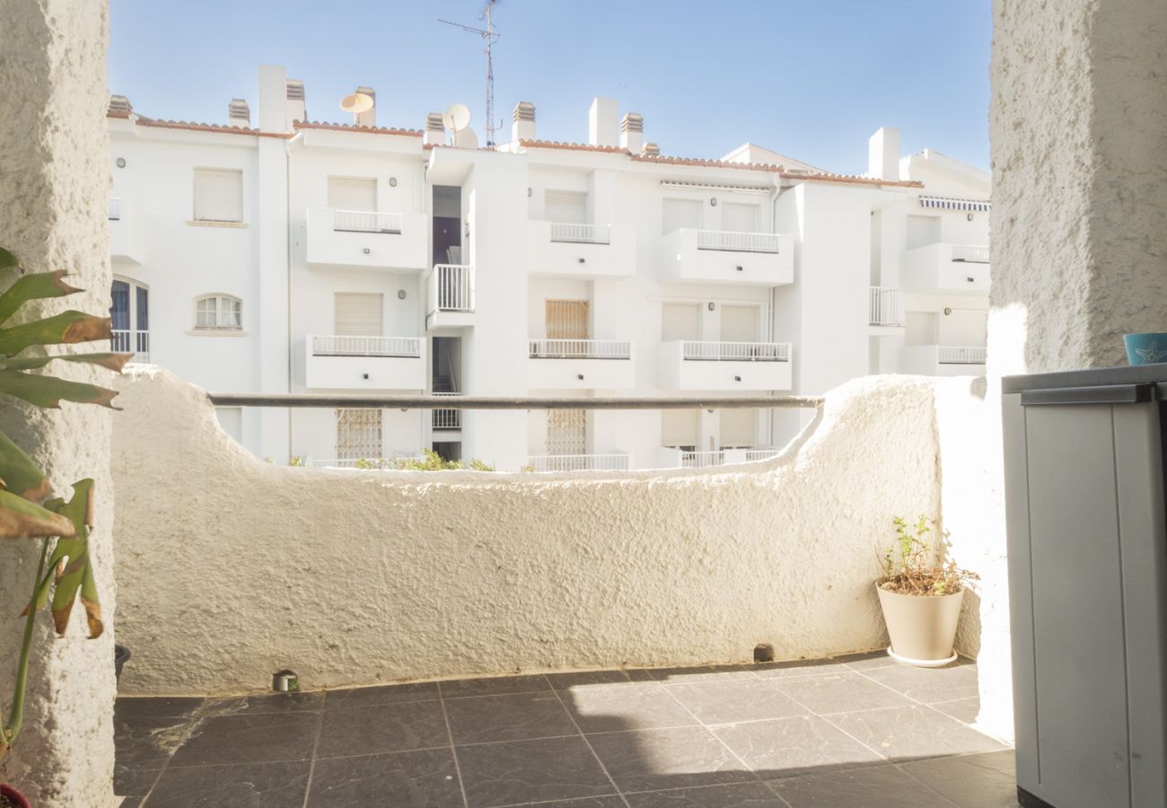 Appartement à Escala - CLOTA