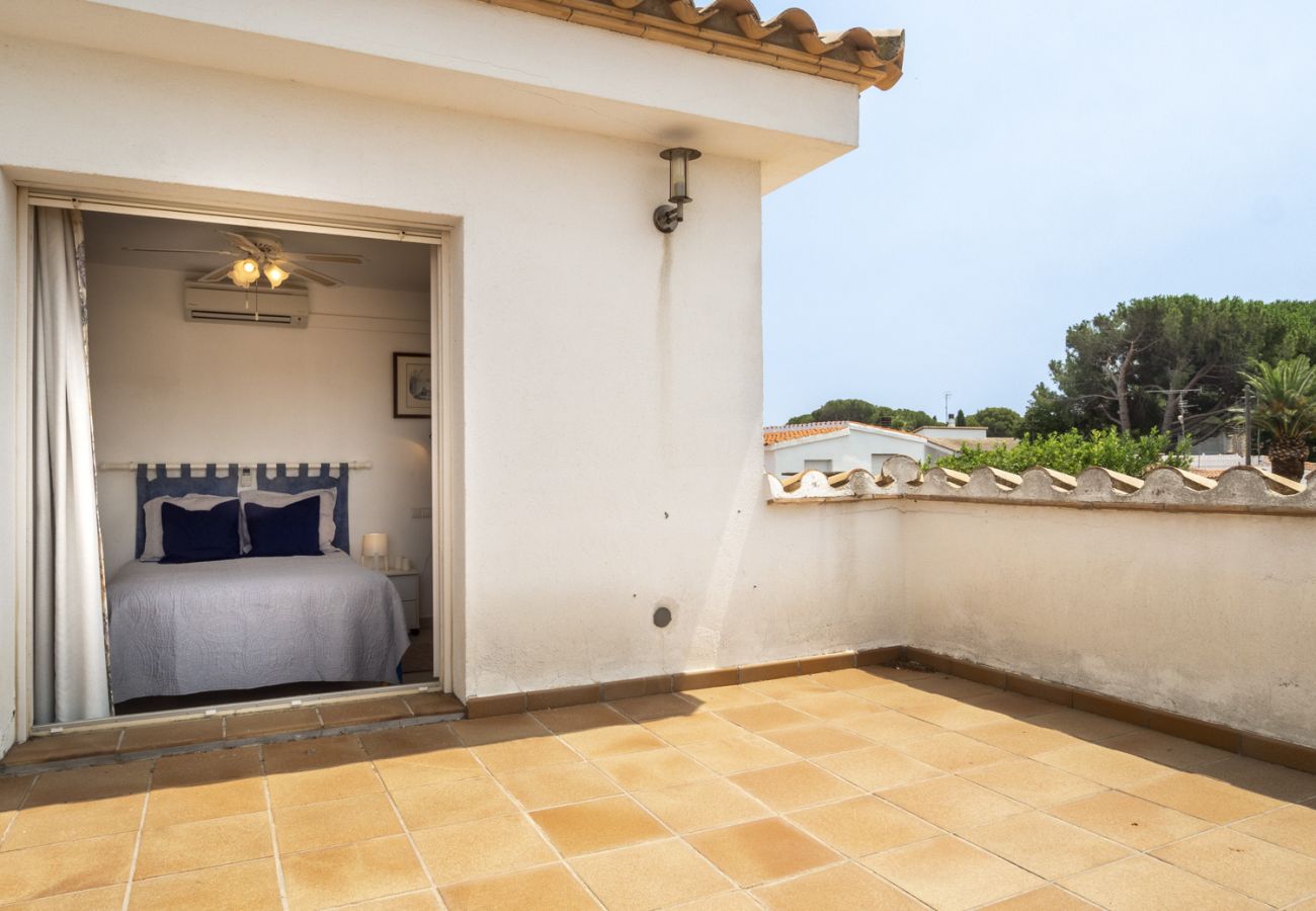 Casa en Escala - FALGUERA