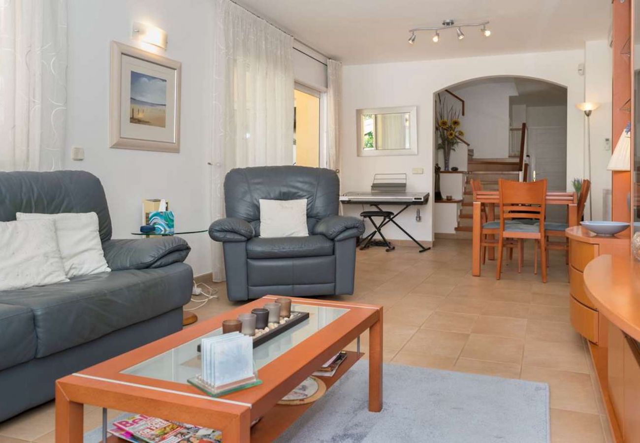 Casa en Escala - SUD