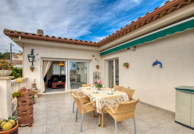 Chalet en Escala - AIGUES